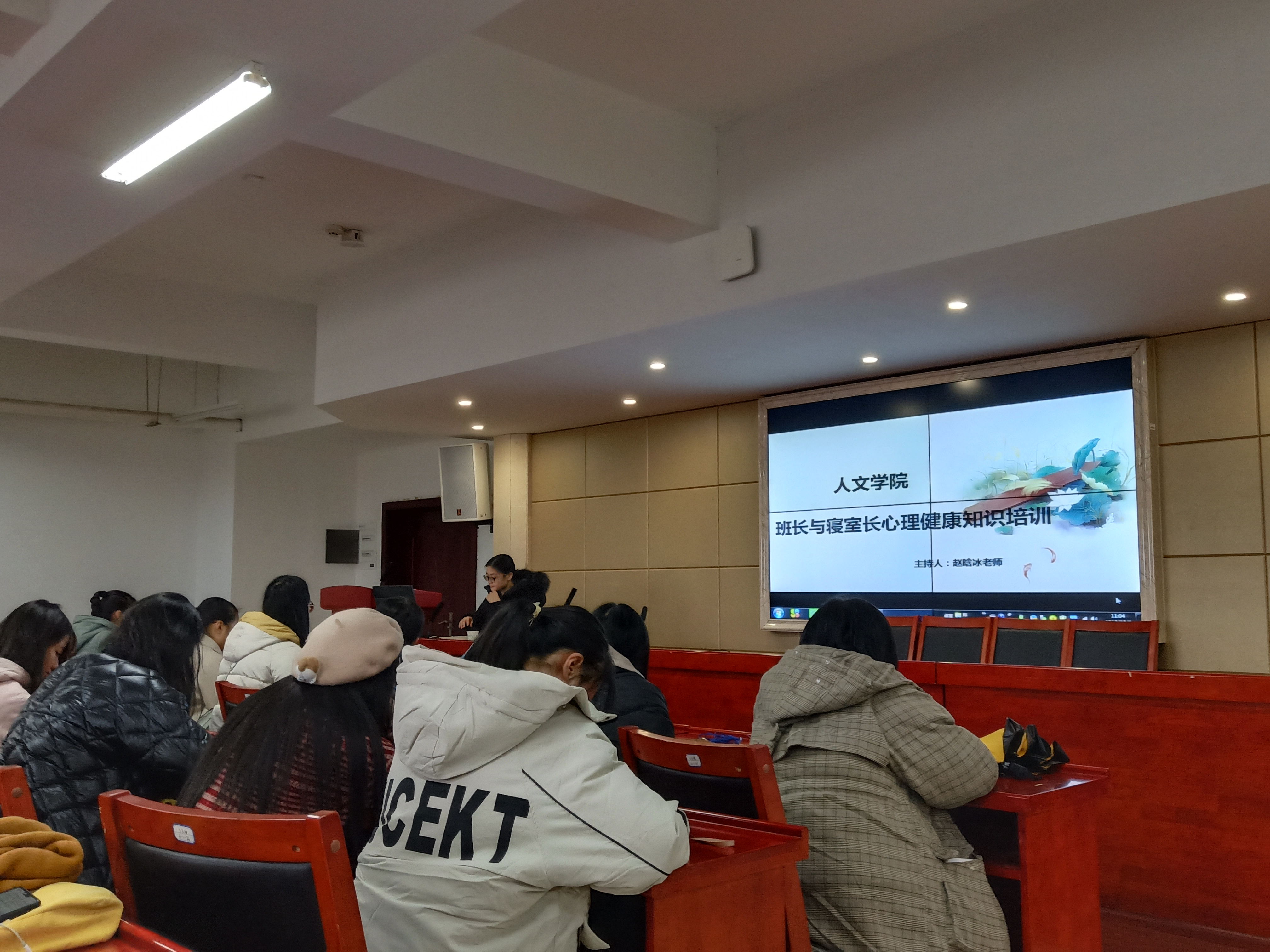 c127df99b61a4328abe2babadc660870.jpg c127df99b61a4328abe2babadc660870.jpg