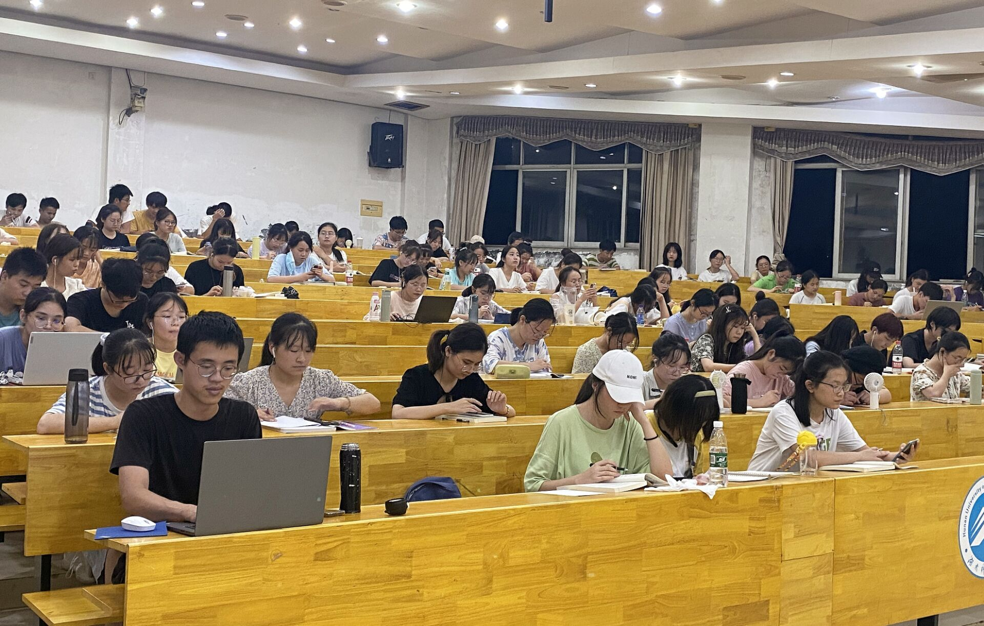 b0199372af71492ca154cb5b3dcbd673.png b0199372af71492ca154cb5b3dcbd673.png