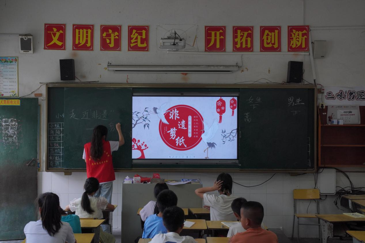 4b9f8134f25645f3a8bb5d4415e92406.png 4b9f8134f25645f3a8bb5d4415e92406.png