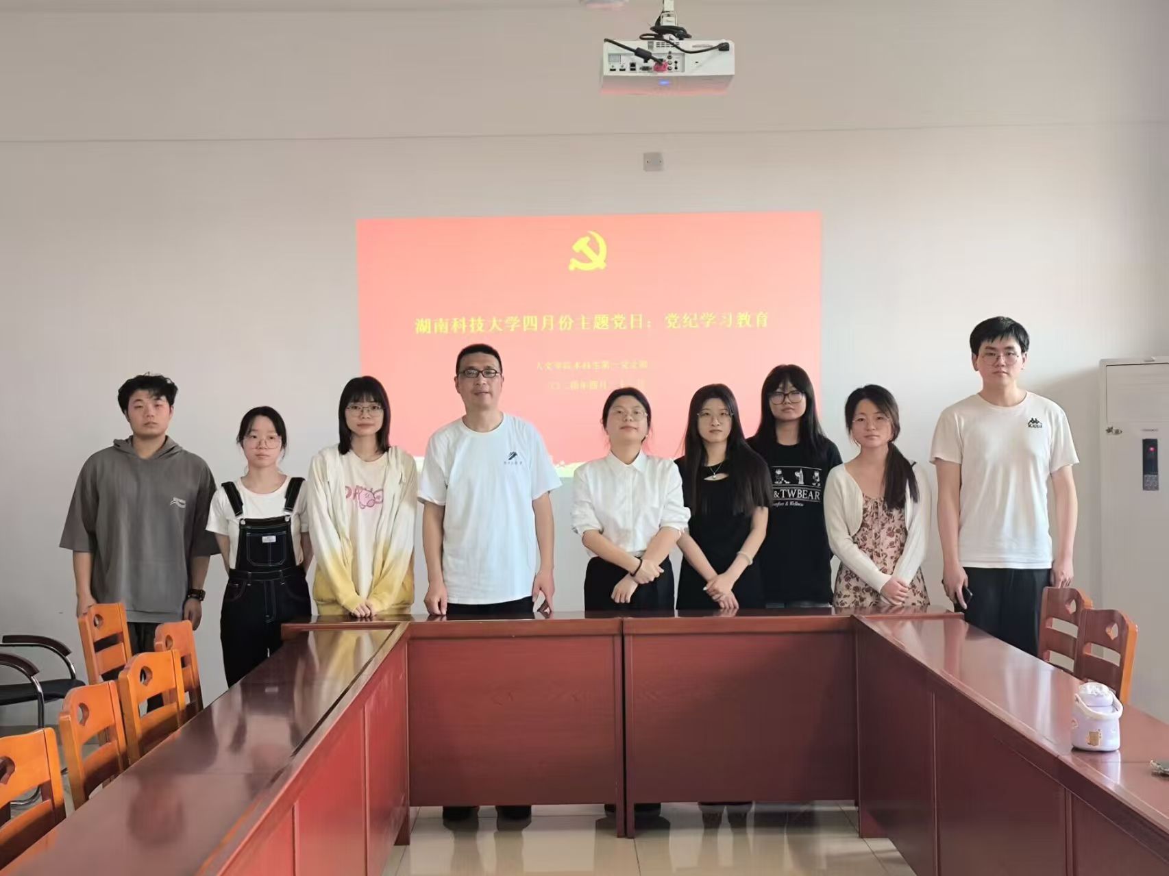 7937f0adf833411a96ffa613509d2b86.jpg 7937f0adf833411a96ffa613509d2b86.jpg