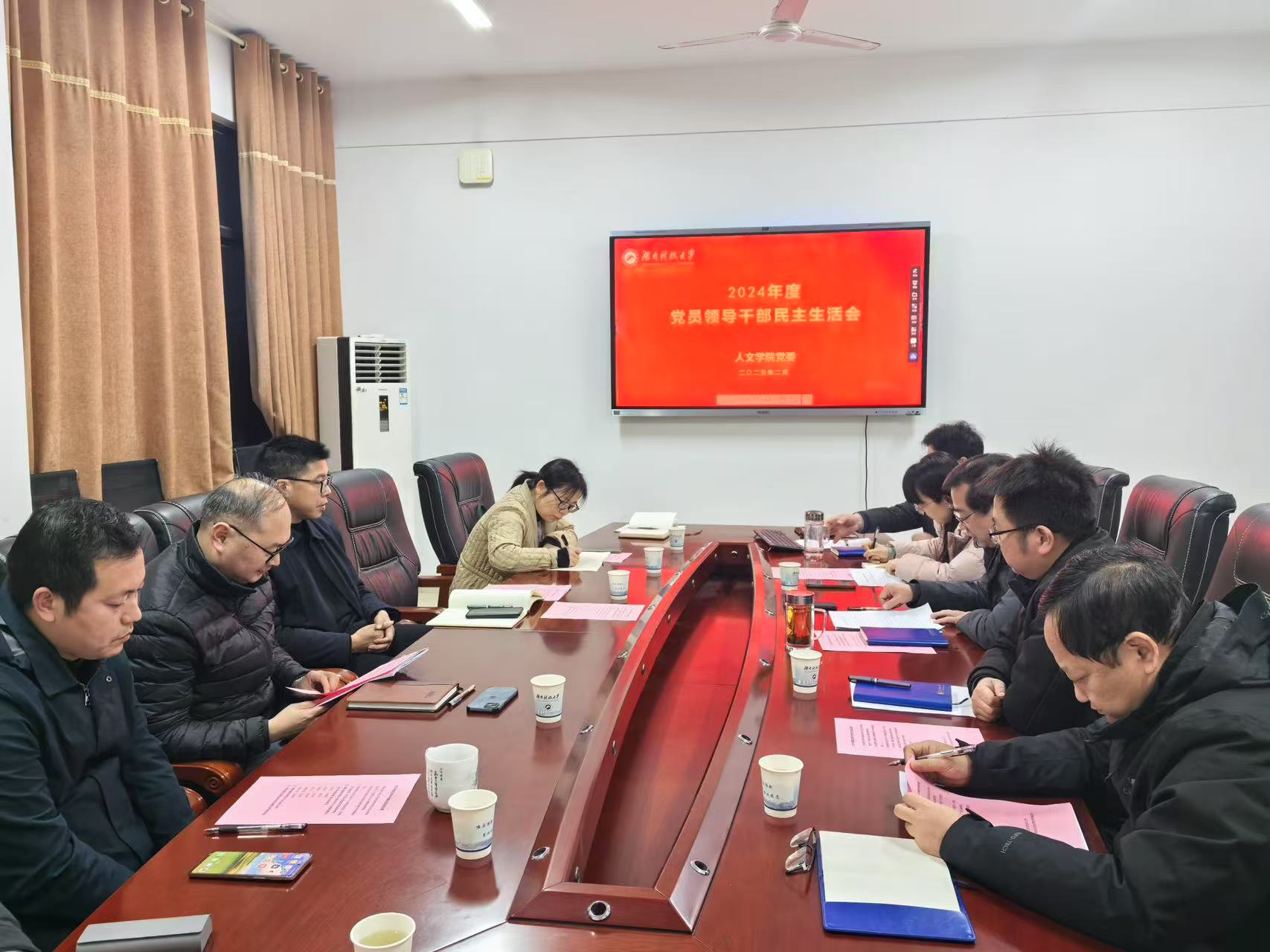 f6e86c35b56241f5a962b58efd527071.jpg f6e86c35b56241f5a962b58efd527071.jpg